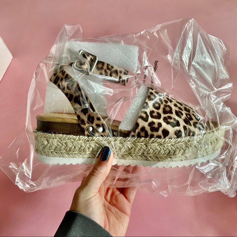 Cheetah Espadrilles Sandals Size 7.5